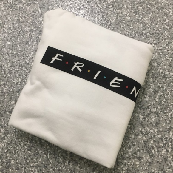 SOFT☁️Friends Cropped Hoodie Sweatshirt - Picture 4 of 5